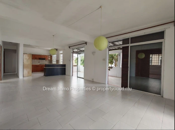 Beautiful Spacious 7-Bedroom Villa In Beau Bassin – Mauritius
