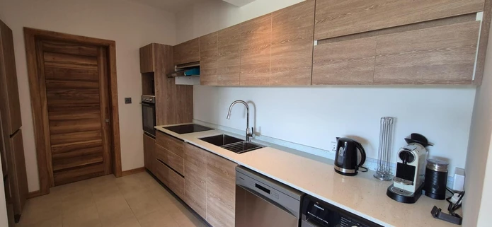 New Contemporary 3-Bedroom Apartment Close To The Sea In Pereybere - Mauritius