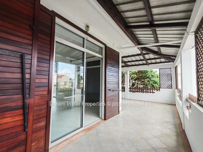 Beautiful Spacious 7-Bedroom Villa In Beau Bassin – Mauritius