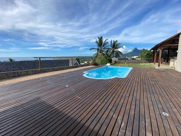 5 Bedroom Villa