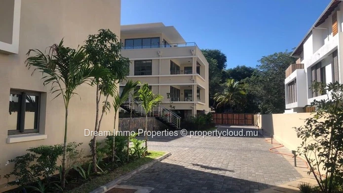 Somptueux Appartement 2 Chambres Pieds Dans L’Eau À Tamarin – Ile Maurice