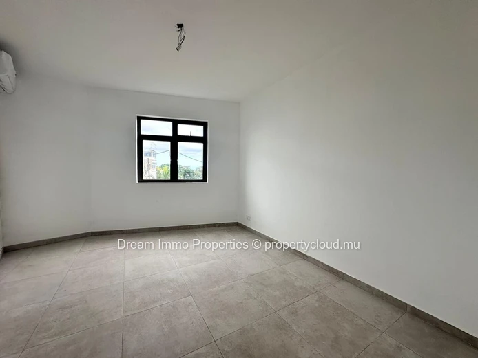 Superbe Appartement Construit De 2 Chambres A Tamarin – Ile Maurice