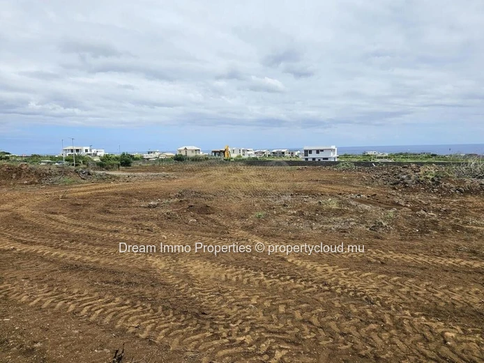 High-End 2-Bedroom Apartments Close To The Sea & With Mountain Views In Flic En Flac – Mauritius