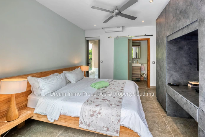 Exceptional Waterfront Penthouse With Panoramic Sea View In Pereybere – Mauritius