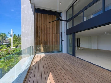 4 Bedroom Apartment