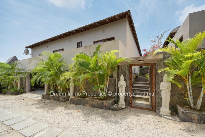 Resale Furnished 4-Bedroom Balinese-Style Villa In Pereybère – Mauritius