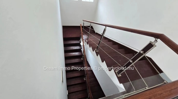 Superb 3-Bedroom Villa Close To The Beach In Flic En Flac – Mauritius