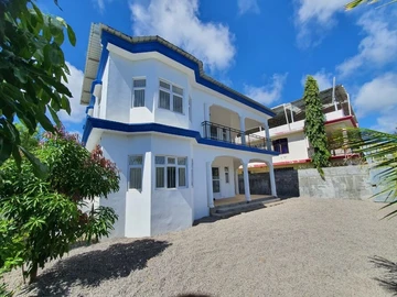 4 Bedroom Villa