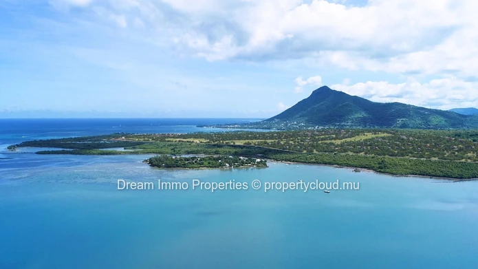 Beachfront Apartments In A Beautiful Residence In Black River - Mauritius