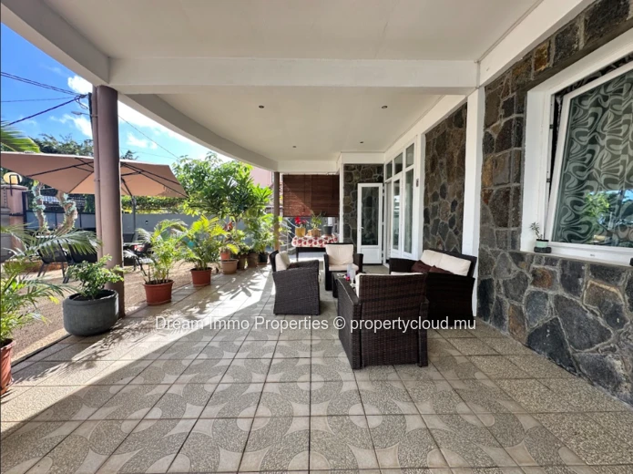 Spacious Family Villa Close To The Sea In The Heart Of Flic En Flac – Mauritius