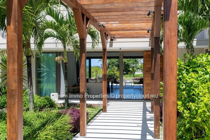 Luxury Townhouse With Sea & Golf Views In The Anahita Resort - Mauritius