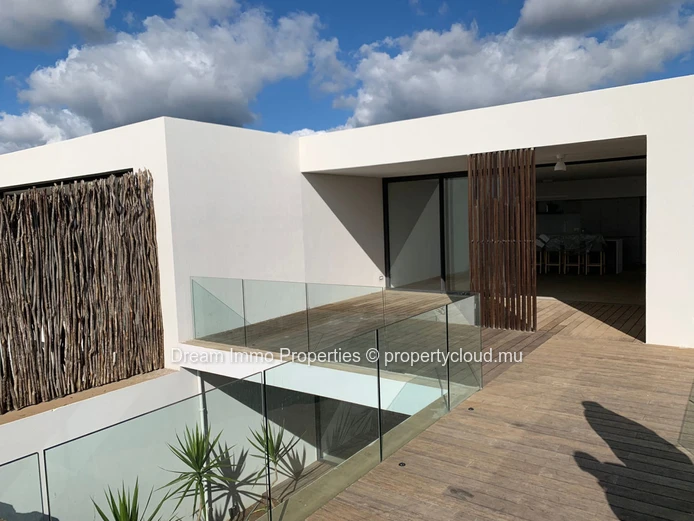 Sublim Ready Duplexes With Beach Access - Stunning Lagoon View In Riviere Noire – Mauritius