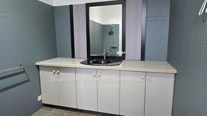 Superb 3-Bedroom Villa Close To The Beach In Flic En Flac – Mauritius