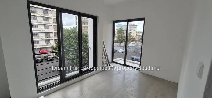 Modern New Residence Close To Amenities & Transport In Quatres Bornes - Mauritius