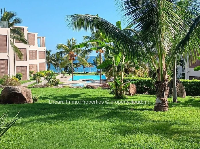 Beachfront! Somptuous Sea View Resale Apartment In Flic En Flac – Mauritius