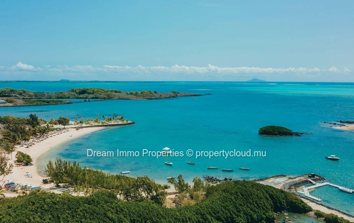 Beautiful Sea View Penthouses Within A Beachfront Resort With Hotel, Golf & Beach Access 