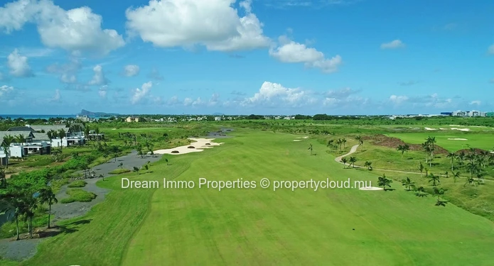 Beachfront Penthouse With Panoramic Sea View In Mont Choisy - Mauritius