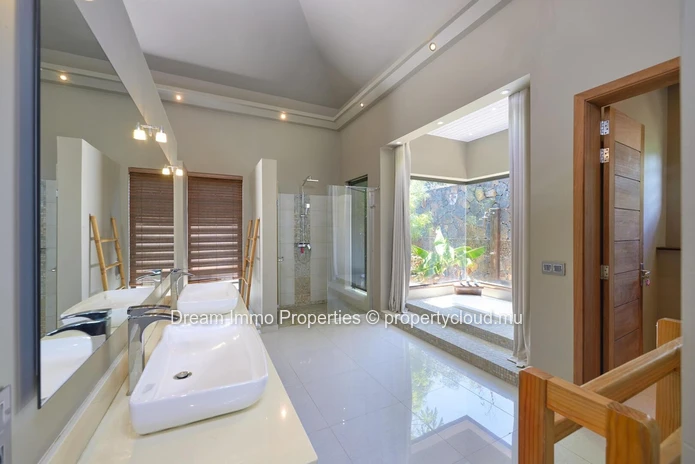 Beautiful 5-Bedroom Villa On A Huge 1,150 Sqm Land In Grand Baie – Mauritius
