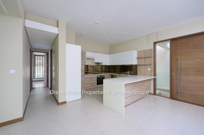 New Apartment With Private Roof Top And Sea View In Pte Aux Canonniers - Mauritius