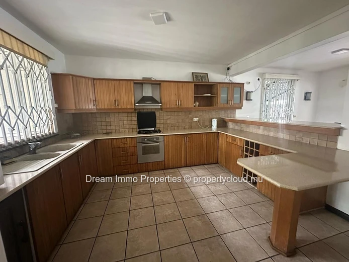 3-Bedroom Furnished Duplex Close To The Beach In Flic En Flac – Mauritius