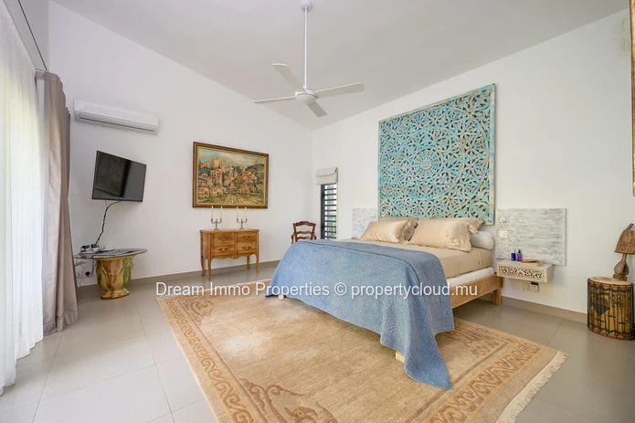 Luxurious 4-Bedroom Villa Near The Sea & Amenities In Grand Baie – Mauritius