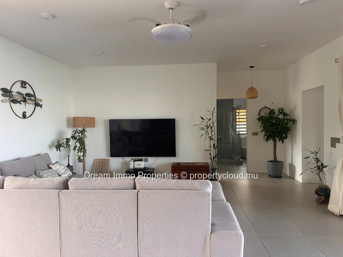 Great Opportunity! 2-Bedroom Villa In Jardin D’Anna Residence In Flic En Flac – Mauritius