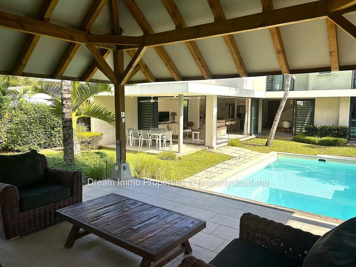 Superb 3-Bedroom Villa Close To The Sea In A Resort In Black River – Mauritius