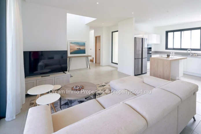 Stunning Villa For Rent Close To Tamarina Golf Course, Beach & Shops In Tamarin – Mauritius
