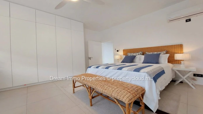 Stunning Mountain And Sea Views! Penthouse With Private Rooftop In Tamarin – Mauritius