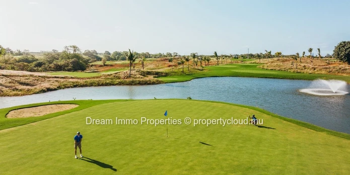 Beautiful 3-Bedroom Apartment In A Residence With Hotel & Golf In Azuri - Mauritius