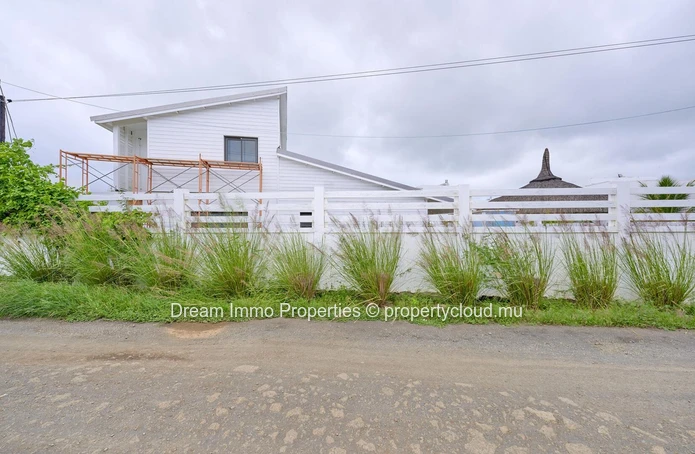 New Villa With Private Pool Close To The Beach In Grand Baie - Mauritius