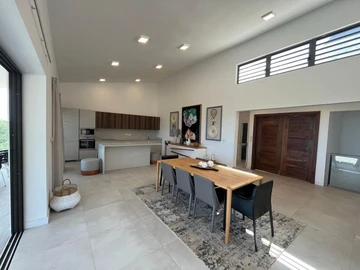 4 Bedroom Villa