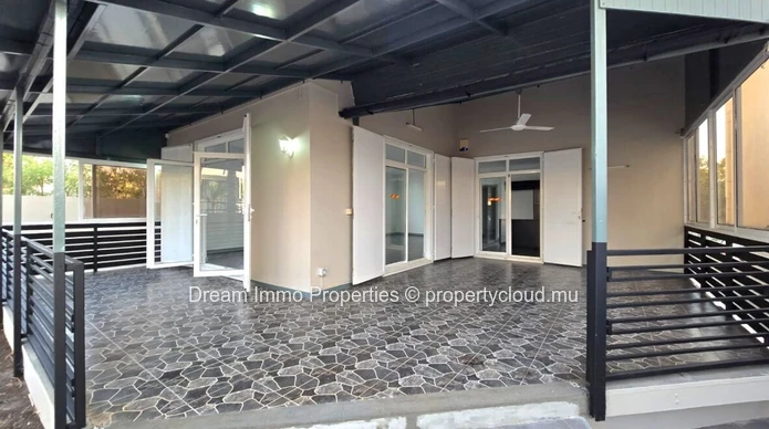 Superb 3-Bedroom Villa Close To The Beach In Flic En Flac – Mauritius