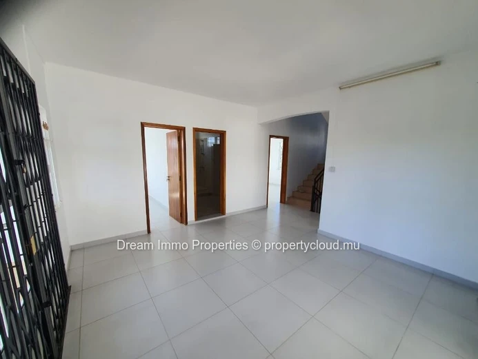 Stunning 4-Bedroom Villa Very Close To The Beach In Pereybère – Mauritius