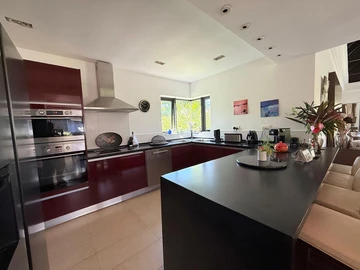 4 Bedroom Villa
