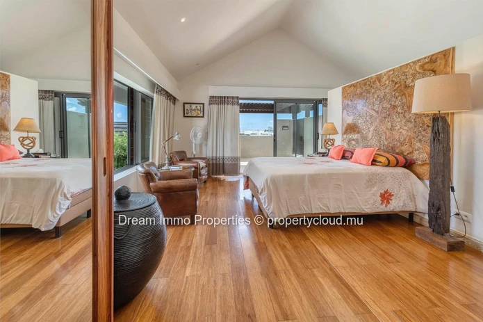 Elegant Tropical Villa On A Huge 1,045 Sqm Land In Clos Du Littoral 2 In Grand Baie