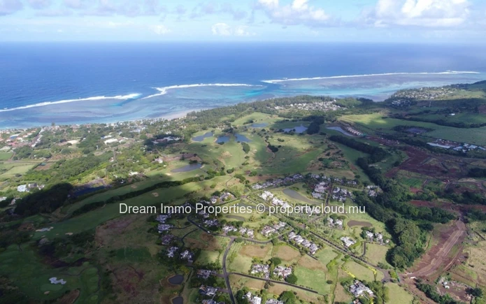 Beautiful Irs Lots For Sale In An Estate With Golf And Lagoon In The South-West