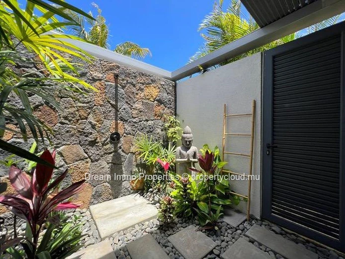 Stunning Balinese-Style Villa With Huge Pool In Grand Baie - Mauritius