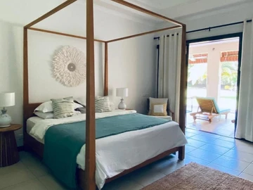 4 Bedroom Villa