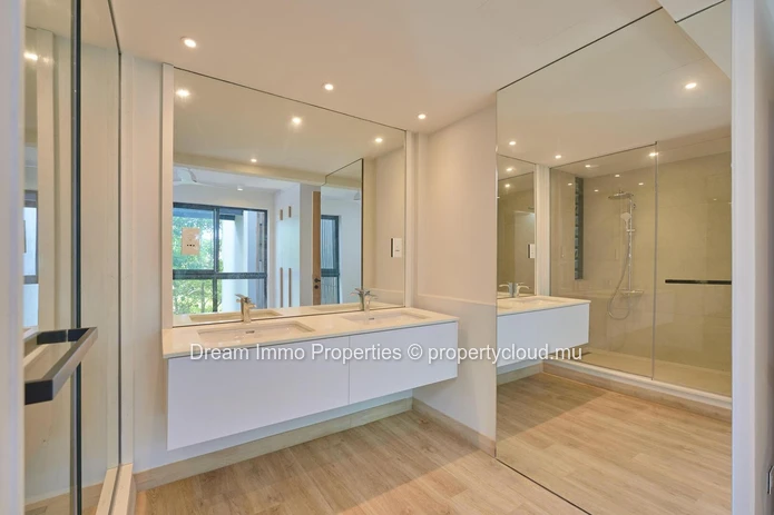Sublime 4-Bedroom Duplex With Sea View In Pointe Aux Canonniers – Mauritius