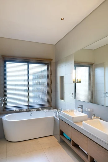 Luxury Townhouse With Sea & Golf Views In The Anahita Resort - Mauritius