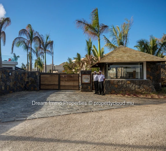 Rare Opportunity! Beautiful Furnished Apartment With Hotel Access In The North Of Mauritius