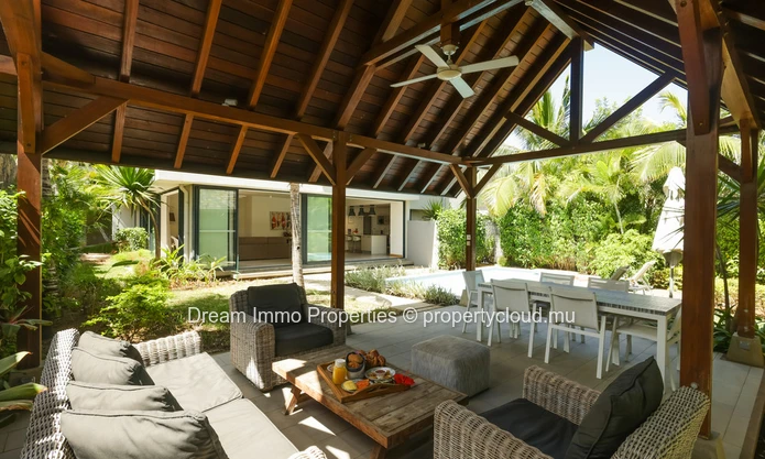 Villa 3 Chambres Proche Mer Dans Un Resort A Riviere Noire - Ile Maurice