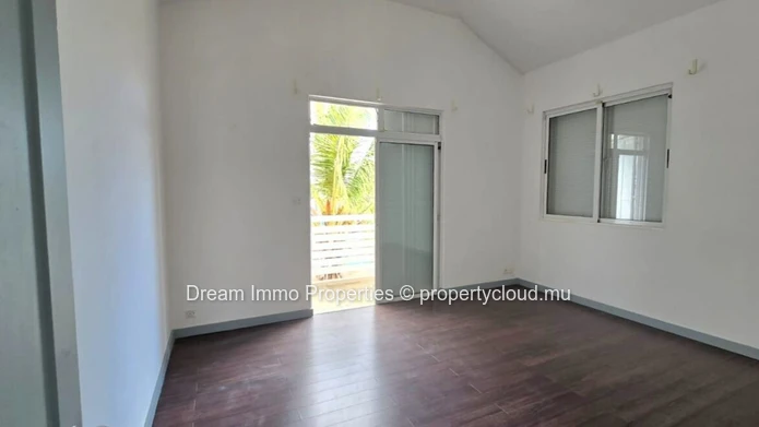 Superb 3-Bedroom Villa Close To The Beach In Flic En Flac – Mauritius