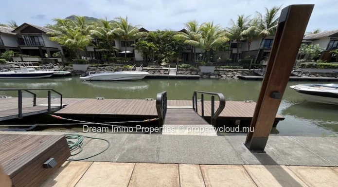  3-Bedroom Duplex With Private Pontoon In An Exclusive Marina At Black River - Mauritius