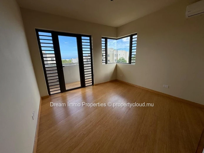 Penthouse Neuf Acces Toit Terrasse Prive Vue Mer & Montagne A Flic En Flac - Ile Maurice