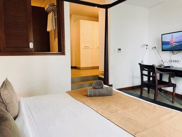 4 Bedroom Apartment