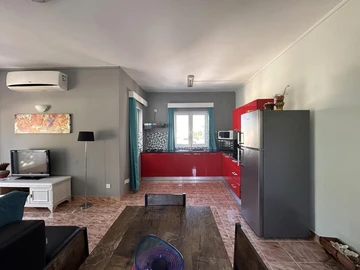 12 Bedroom Hotel
