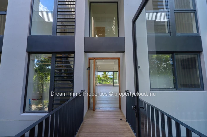 Sublime 4-Bedroom Duplex With Sea View In Pointe Aux Canonniers – Mauritius