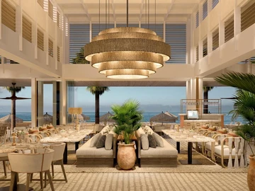 6 Bedroom Villa